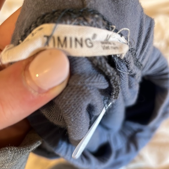 Great condition booty shorts - Picture 2 of 2